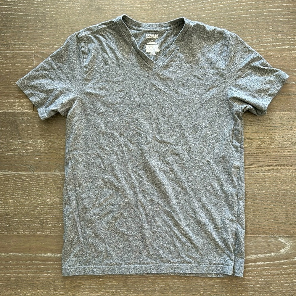 Men’s Express V Neck T-shirt